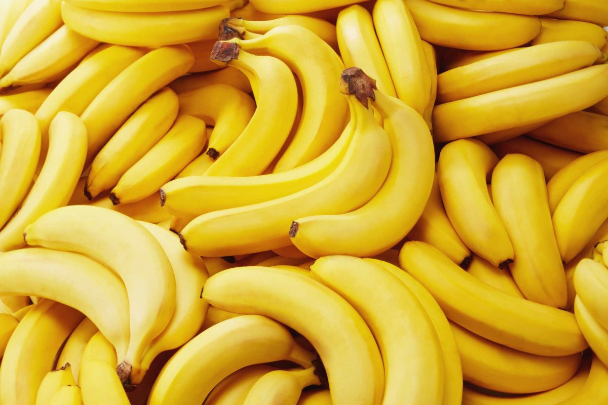 Weder Kühlschrank noch Folie: Wissenschaftler haben herausgefunden, wie man Bananen gelb hält