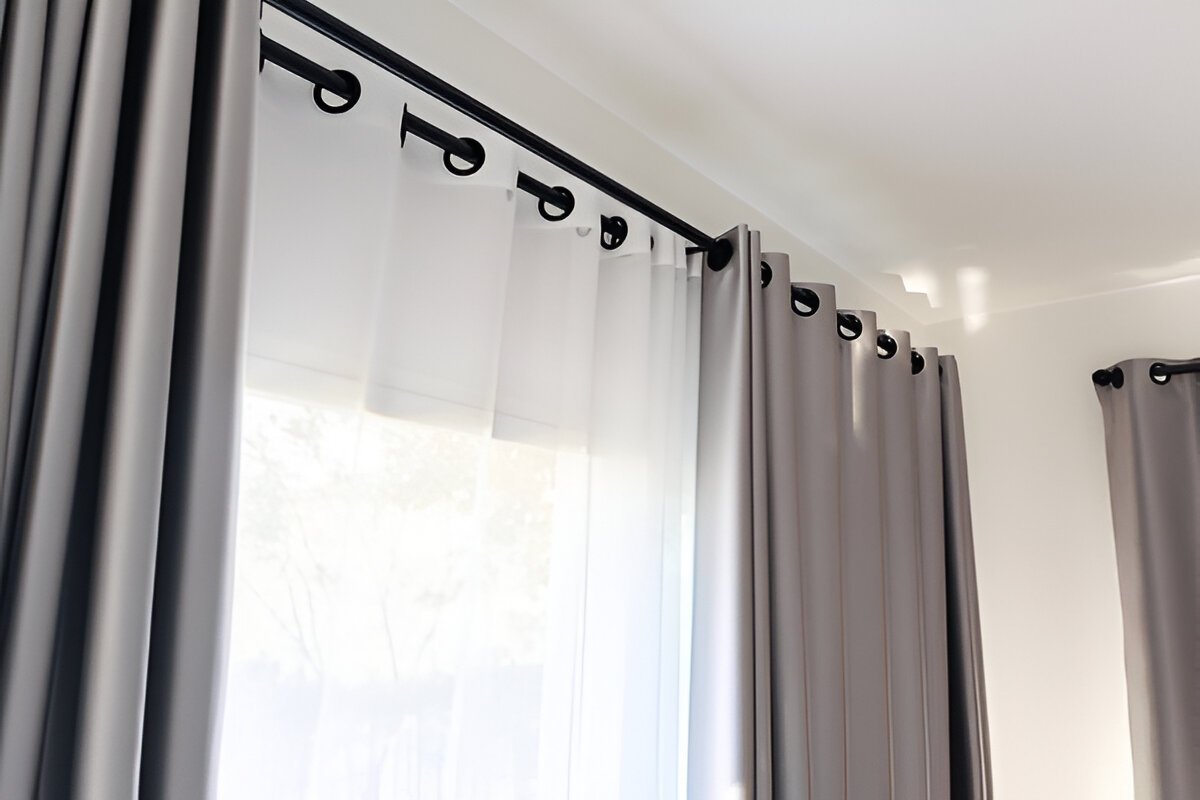 Warum das Vernachlässigen der Reinigung von Vorhängen die Sauberkeit und Luftqualität in Ihrem Zuhause beeinträchtigen kann.