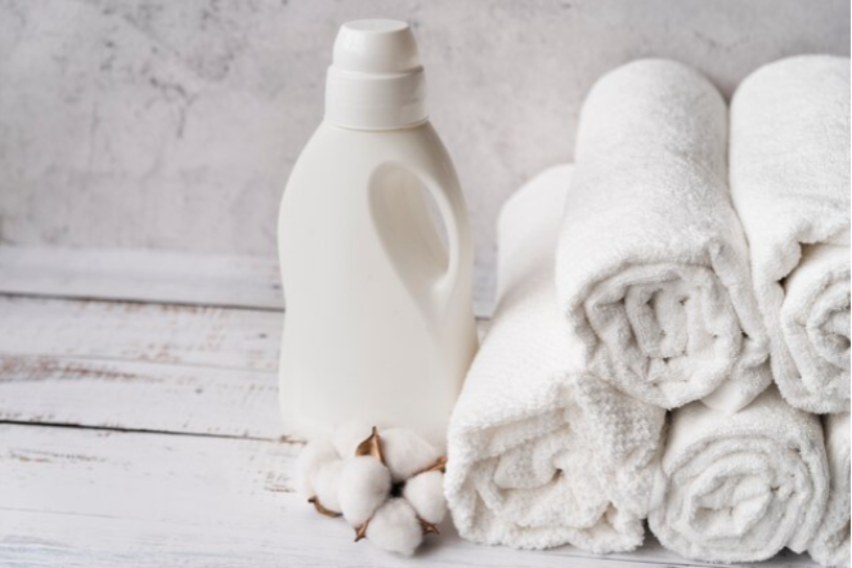 Wäsche bleichen ohne Bleichmittel und Waschmaschine: eine Hausmethode, die Wunder wirkt