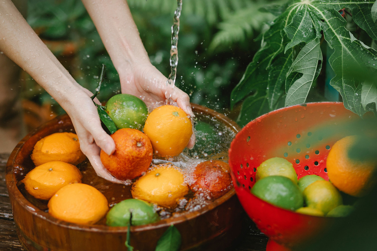 Weder Wasser noch Essig: Entfernen Sie 95 % der Pestizide aus Obst und Gemüse mit diesem wenig bekannten Trick