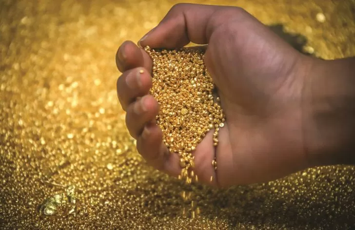 In Argentinien wurde ein Fluss voller Gold entdeckt: Er enthält Hunderte von Goldnuggets im Wert von Millionen Dollar