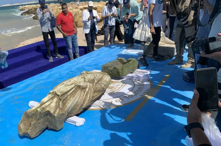 Ägypten entdeckt sein „Atlantis“: Eine versunkene Stadt wurde auf dem Meeresgrund gefunden und tausendjährige Schätze geborgen