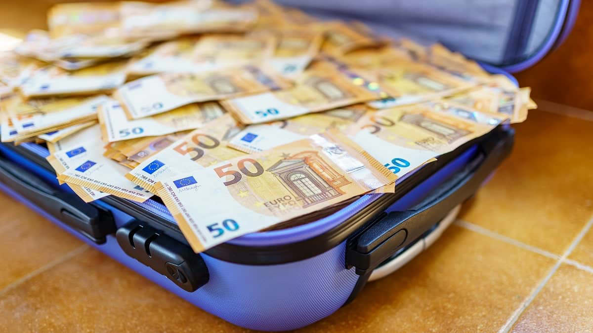 Orte, an denen Sie Ihre Ersparnisse niemals zu Hause aufbewahren sollten