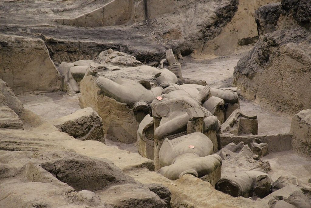 Historischer Fund in Deutschland: Beim Bau einer Schule wurde ein Schatz entdeckt, der für die Mythologie des alten Roms vor 1800 Jahren von großer Bedeutung ist.