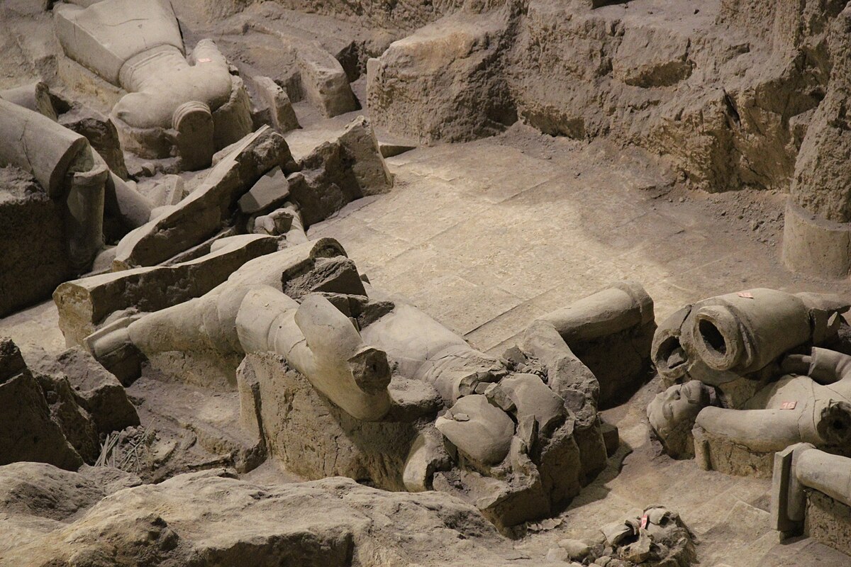 Historischer Fund in Deutschland: Beim Bau einer Schule wurde ein Schatz entdeckt, der für die Mythologie des alten Roms vor 1800 Jahren von großer Bedeutung ist.