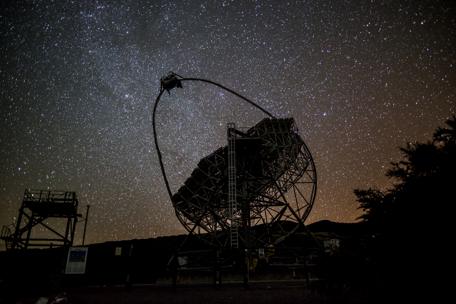 Wissenschaftler haben herausgefunden, woher die stärkste Radiowelle aus dem Weltraum stammt