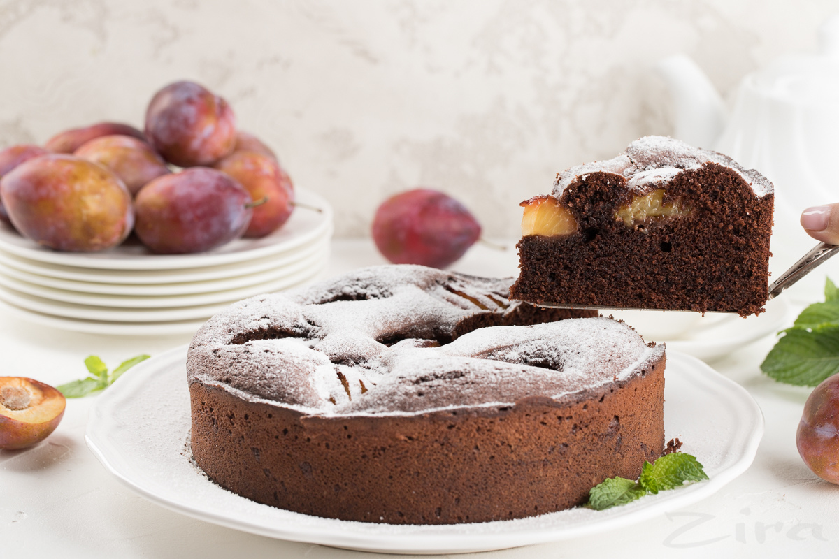 So einfach, aber so lecker. Dieser Pflaumenkuchen mit Streuseln gelingt mir in meiner Pfanne einfach immer.
