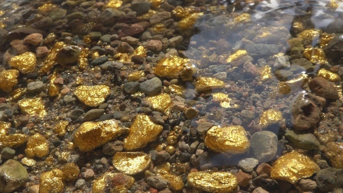Entdeckung des Jahrhunderts: Ein Fluss mit Tonnen von Gold wurde gefunden, und alles gehört einem einzigen Land.