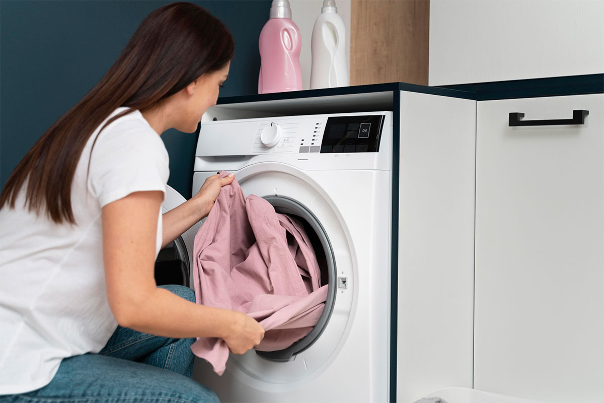 Hygiene, Komfort, Sparsamkeit: Eine einfache Methode, um die ideale Häufigkeit für das Waschen Ihrer Bettwäsche zu bestimmen.