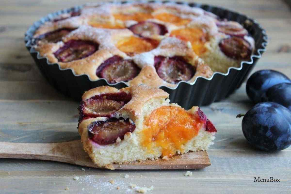 So einfach, aber so lecker. Dieser Pflaumenkuchen mit Streuseln gelingt mir in meiner Pfanne einfach immer.