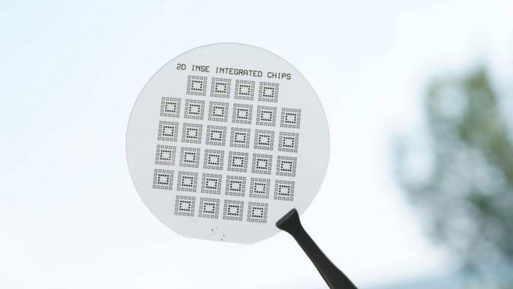 China hat ein Material für Chips entwickelt, das Silizium in seinen Eigenschaften übertrifft und das Land unabhängig von den USA machen wird