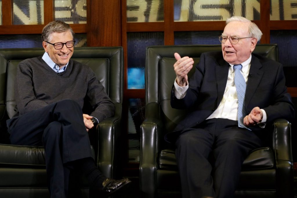 Nur 9 von 256 Milliardären haben das Versprechen von Bill Gates und Warren Buffett eingehalten, die Hälfte ihres Vermögens zu spenden