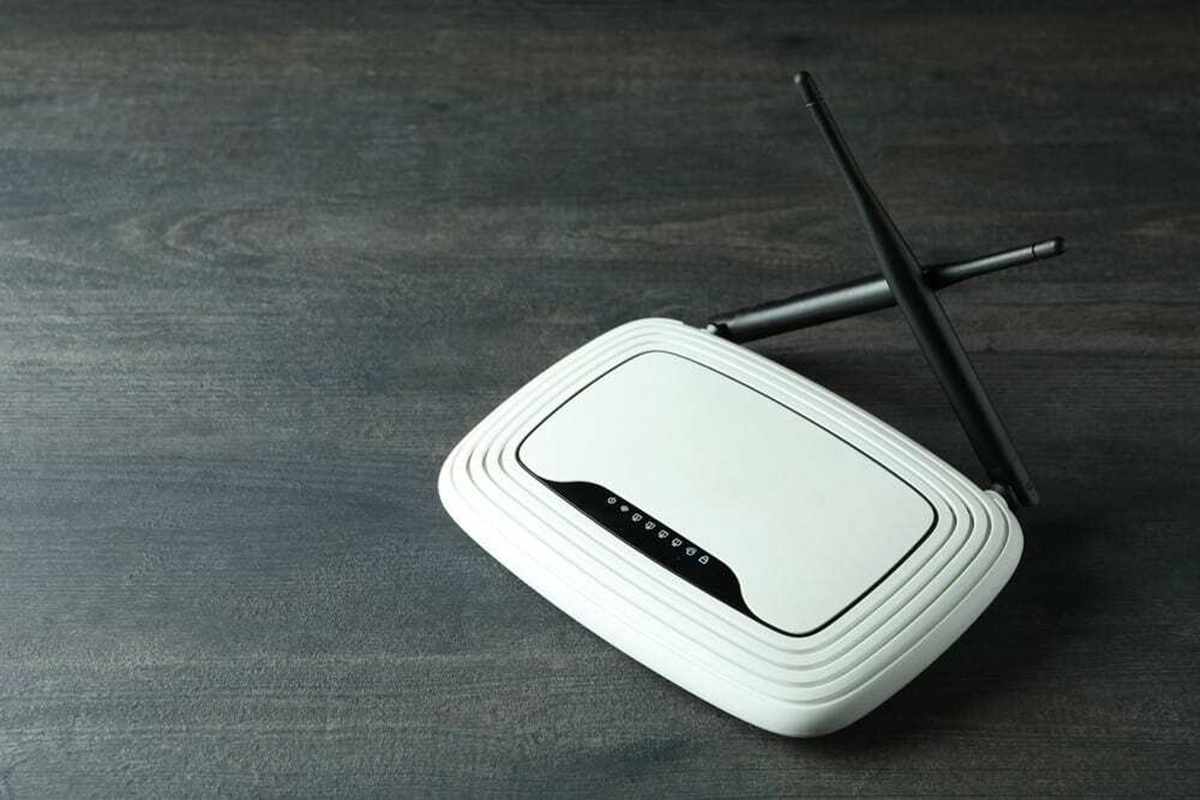 Gerät, das für einige Stunden ausgeschaltet werden sollte, um die WLAN-Geschwindigkeit zu Hause zu verdoppeln