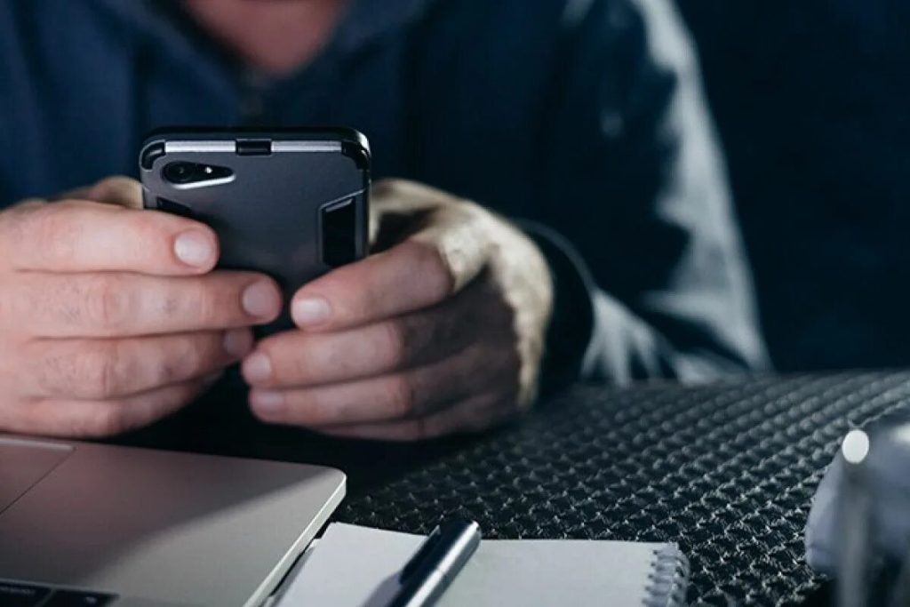 Wie Ihre Stimme aufgezeichnet wird, um Sie zu bestehlen: 3 Wörter, die Sie niemals aussprechen sollten Wir warnen Sie vor den raffiniertesten Telefonbetrügereien.
