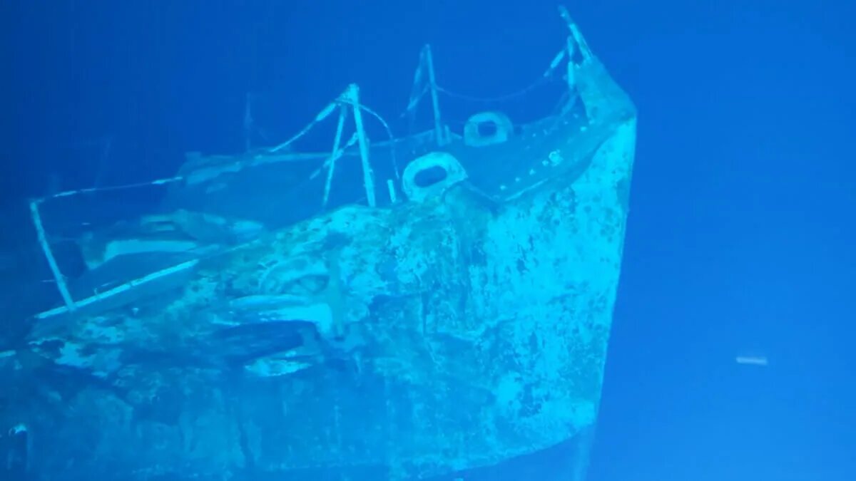 Die französische Marine hat mit einer Unterwasserdrohne in einer Tiefe von 8421 Fuß unter Wasser einen Rekord aufgestellt: archäologische Funde in tiefen Gewässern