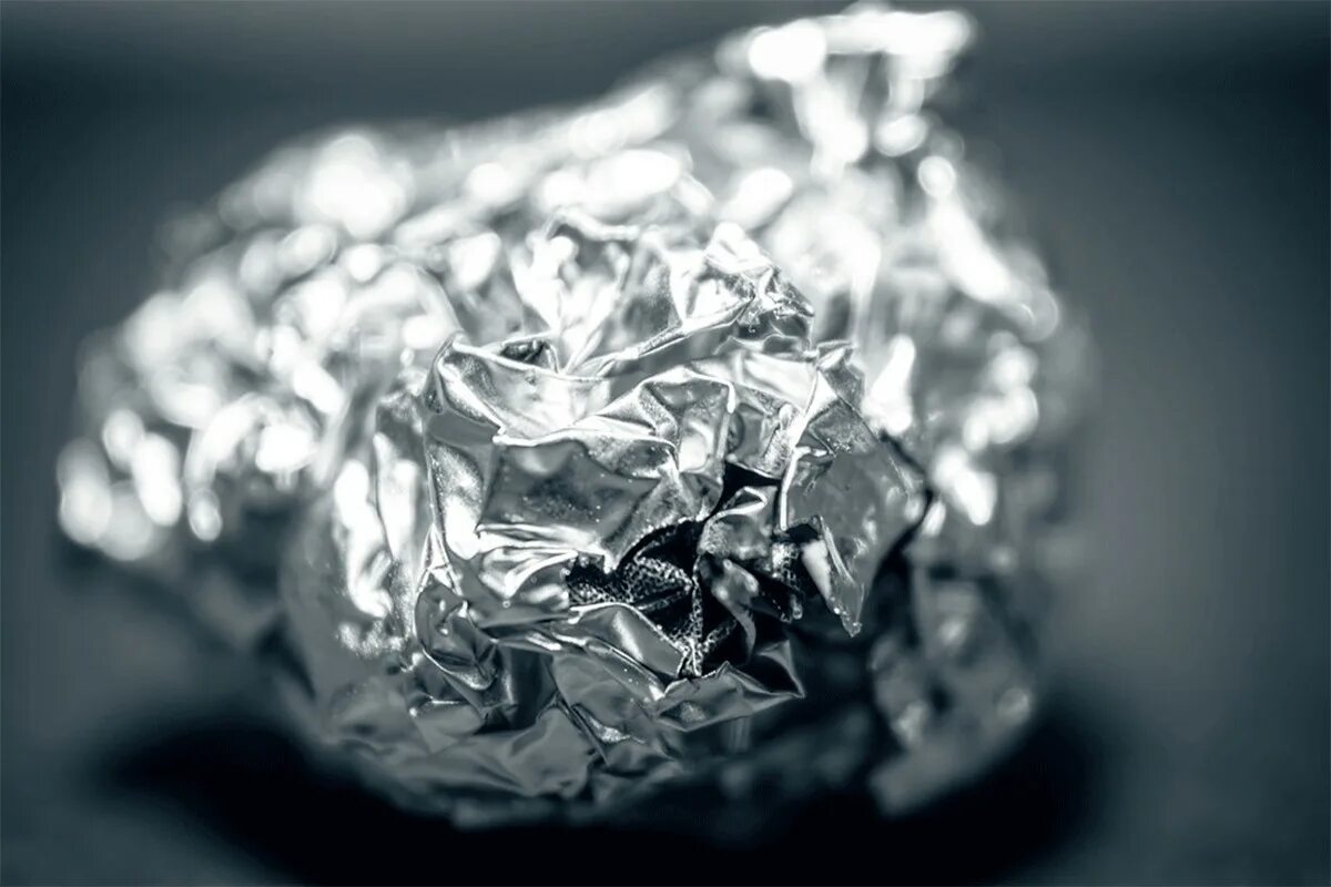 Das Geheimnis der Aluminiumfolie im Gefrierschrank: eine effektive Methode, die immer mehr Menschen anwenden