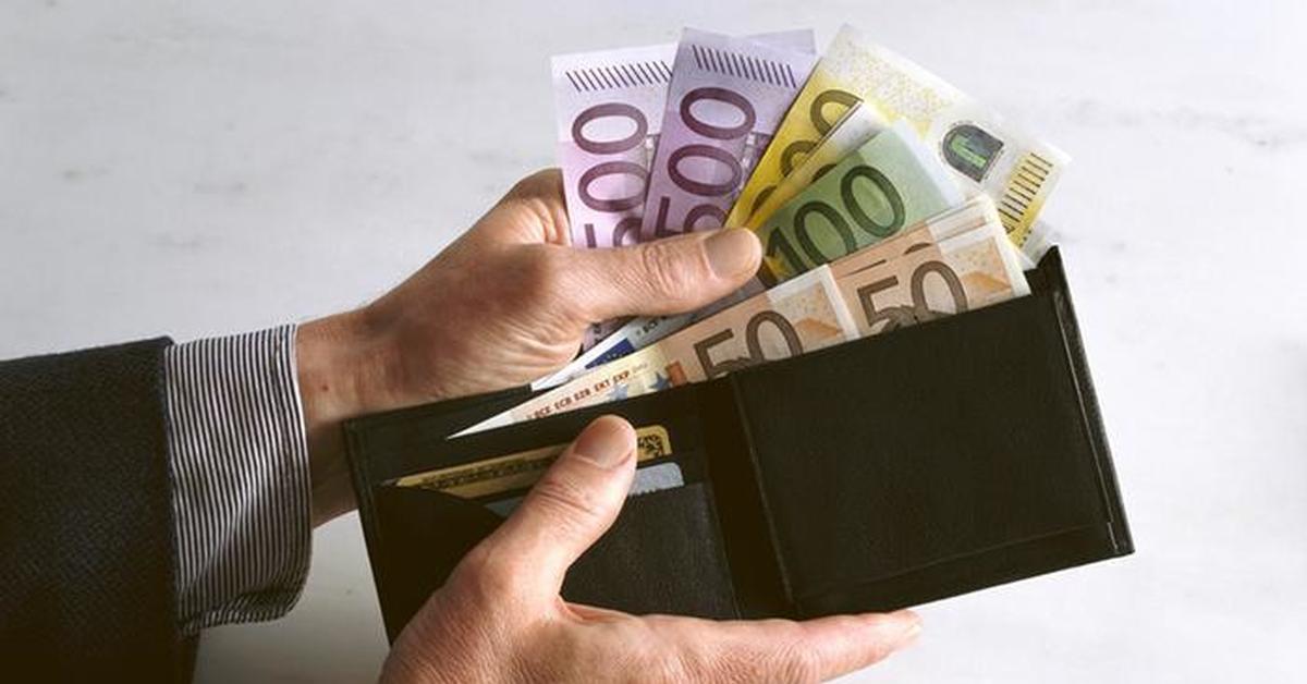 Tragen Sie das in Ihrer Brieftasche mit sich herum? Kein Wunder, dass Ihnen Glück und Geld ausbleiben.