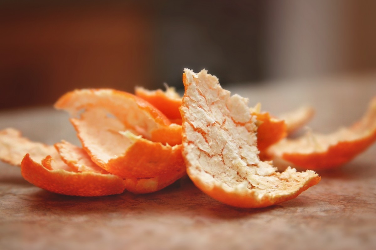 Mandarinenhaut und Essig mischen: Warum ist das empfehlenswert und wozu dient es? Diese Mischung hat verschiedene Anwendungsmöglichkeiten im Haushalt. Erfahren Sie, welche das sind.