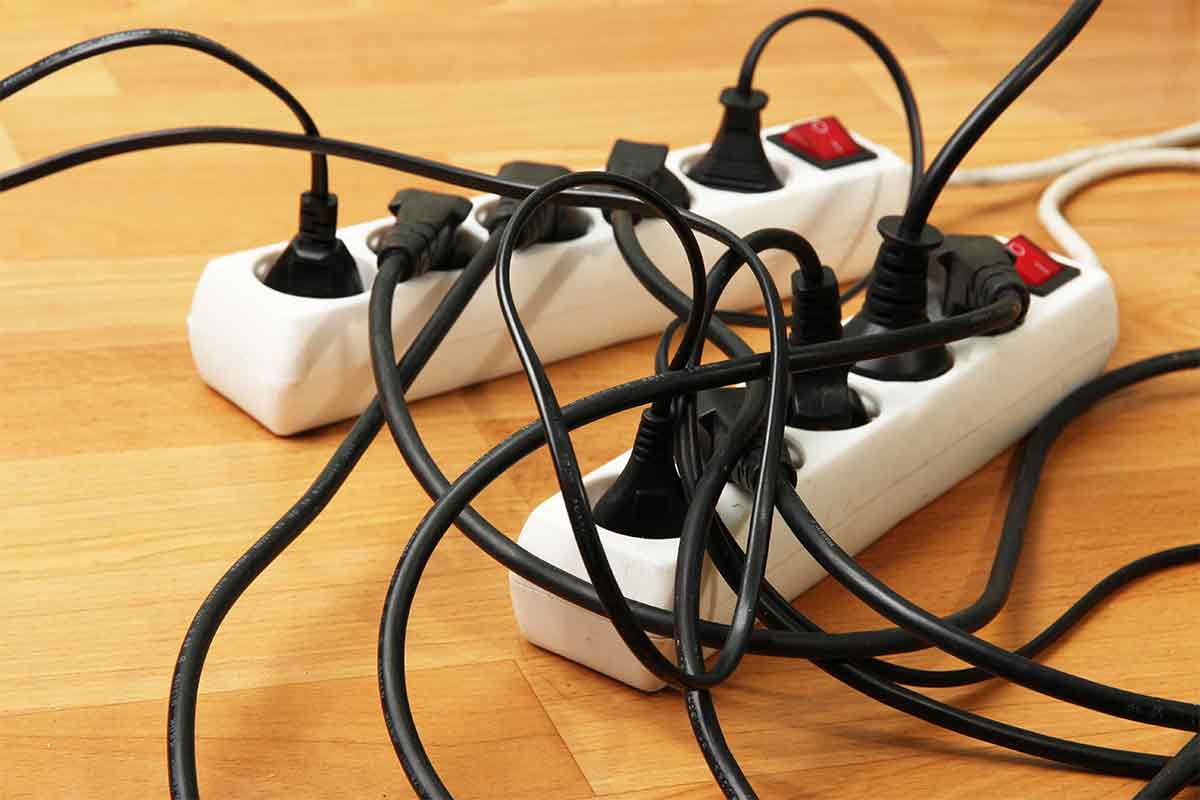 Elektrogeräte, die niemals an eine Verlängerungsschnur angeschlossen werden dürfen.