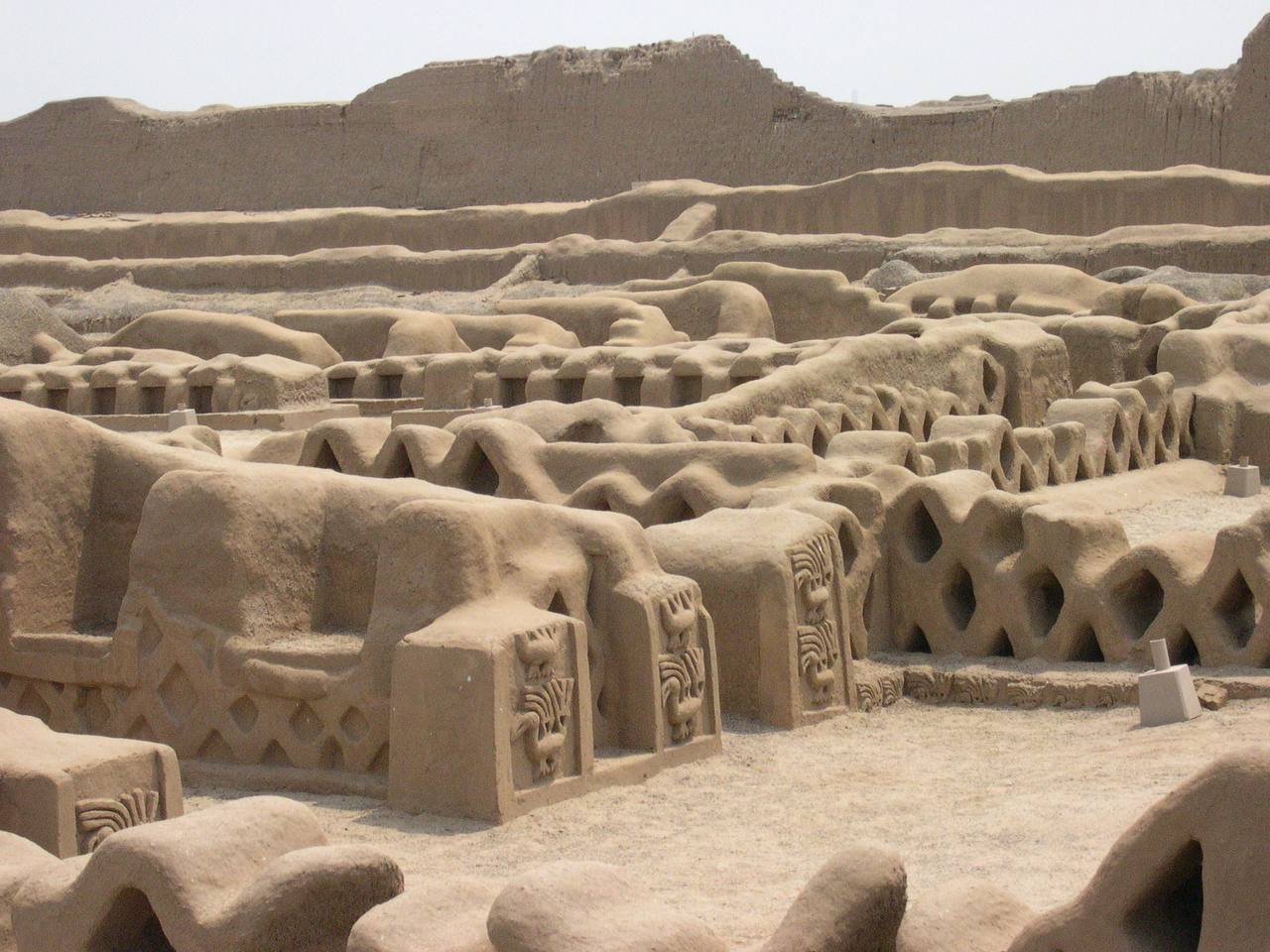 Archäologen hatten nicht erwartet, diese riesigen Tunnel unter einer alten Stadt in China zu finden.