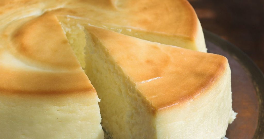 Sie brauchen kein Gramm Mehl für diesen Kuchen. Es kommt flauschig wie eine Wolke heraus
