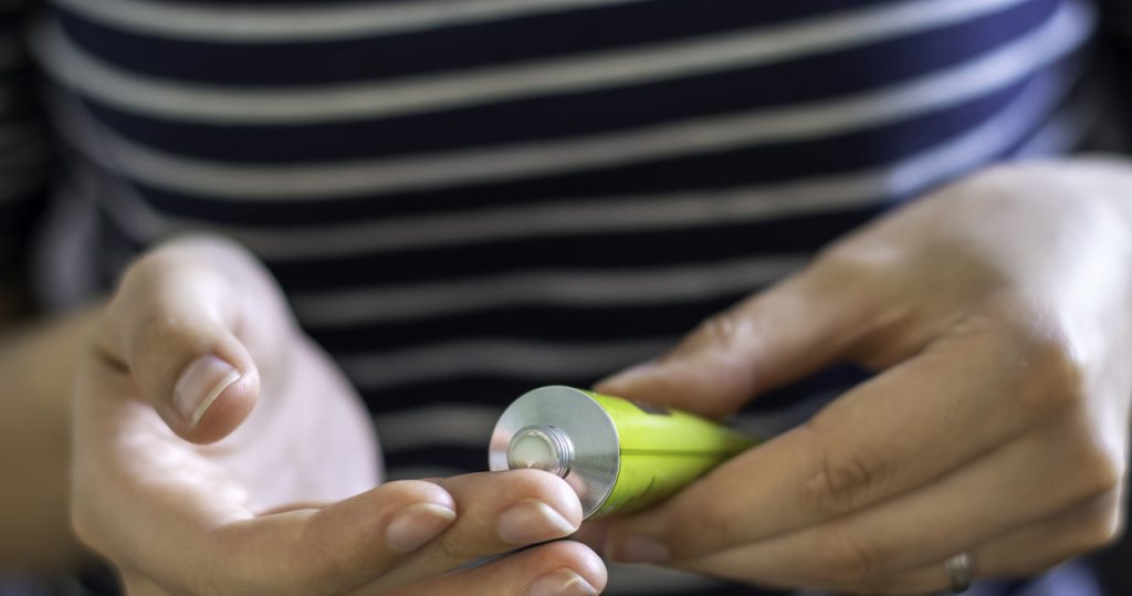 Es kostet ein paar Zlotys und glättet Falten wie Botox. Nach 40 regelmäßig verwenden
