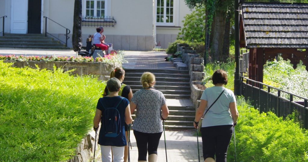 Möchten Sie nicht auf den Aufenthalt im Sanatorium warten? Das ist es, was Sie für einen privaten Aufenthalt bezahlen werden